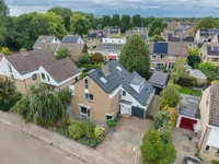 Foet 5, Sneek