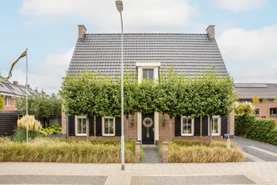 Burgemeester D J Pottstraat 1, 4041VS, Kesteren, Gelderland