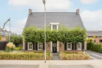 Burgemeester D J Pottstraat 1, Kesteren