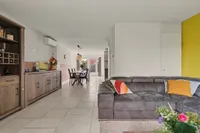 Van Esscheplantsoen 1, Strijen