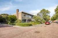 Johannes Meybeeklaan 15, Voorburg