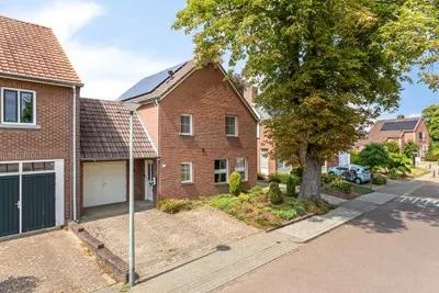Rector Hendrixstraat 27, 6051JK, Maasbracht, Limburg