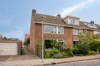 Vingerhoedtstraat 13, Woubrugge