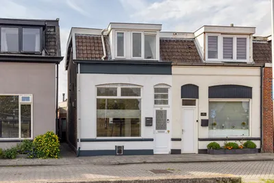 Ambtstraat 143, 7605ES, Almelo, Overijssel