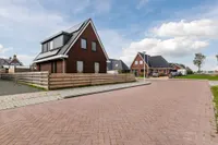 Lou Sânen 17, Easternijtsjerk