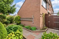 Vrouw Venneweg 13, Oud Ade