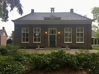 Benedenwoning Spijkerboorsdijk, Annen