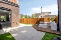 Burgemeester de Bruinelaan 102, Zwijndrecht