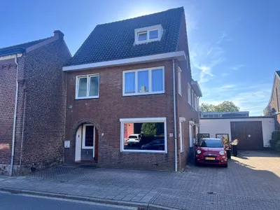 Burgemeester Janssenstraat , 6191JB, Beek, Limburg