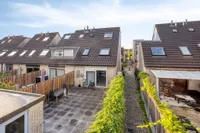 Haya Van Someren-Downerpad 28, Spijkenisse