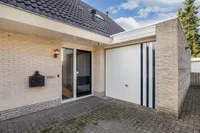 Vijfheerenlanden 11, Emmeloord