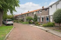Oostsingel 9, Sint-maartensdijk
