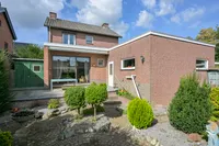 Jan Petersstraat 18, Roosteren