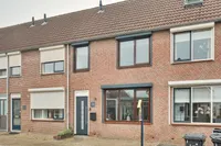 Plevierlaan 11, Sint-maartensdijk