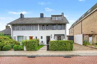 Hertenlaan 6, Hoeven