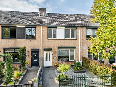 Keramiekstraat 52, 5953RJ, Reuver, Limburg