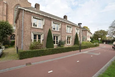 St. Walburgisplein , 6811BZ, Arnhem, Gelderland