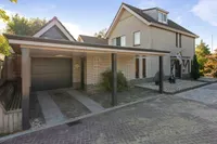 Korenhoek 10, Standdaarbuiten