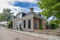 Schoolsingel 22, Arum