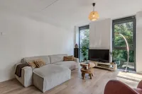 Venelaan 111, Rutten