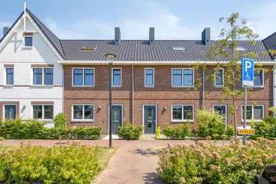 Tussenwoning Dabbestraat, Oude-Tonge