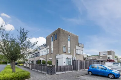 Van der Waalsstraat 1, 2984EN, Ridderkerk, Zuid-Holland