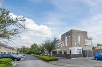Van der Waalsstraat 1, Ridderkerk
