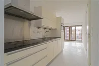 Bert Haanstrakade, Amsterdam