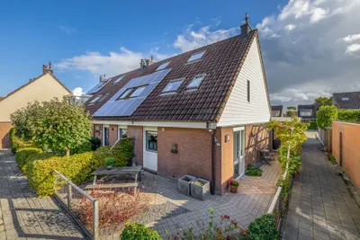 Lijster 27, 3245TR, Sommelsdijk, Zuid-Holland
