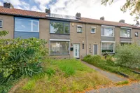 Schoutstraat 34, Rijen