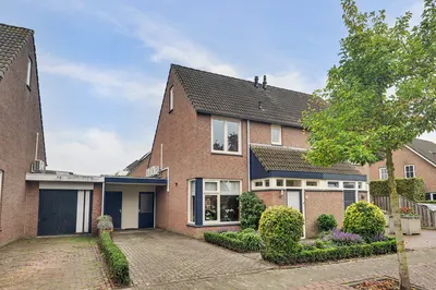 Deusonelaan 24, 5087AL, Diessen, Noord-Brabant