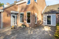 Burg. Van Laarstraat 20, Gronsveld
