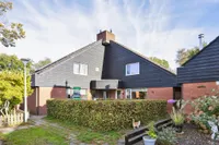 De Eker 11, Balk