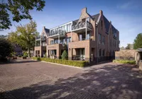 Raadhuisplein, Nistelrode