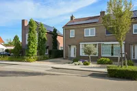 Kapelweg 34, Born