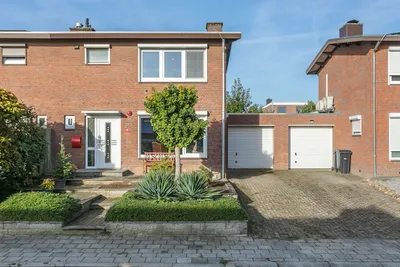 Mentenlaan 26, 6373GZ, Landgraaf, Limburg