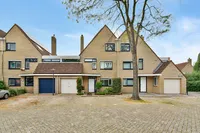 Kroeskarper 6, Leiden