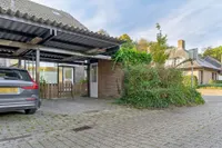 Karos 46, Hoorn