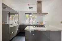 Beb Vuykstraat 60, Spijkenisse