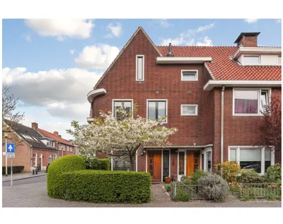 Pastoor van Leeuwenstraat , 5701JW, Helmond, Noord-Brabant
