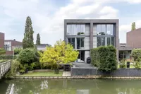 Makoré 37, Dordrecht