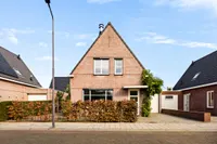 Kreekpad 25, Kats