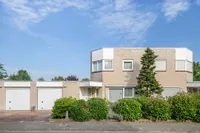 Schout Curtiuslaan 22, Nuenen