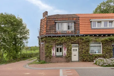 Stationsstraat 4, 6247BL, Gronsveld, Limburg