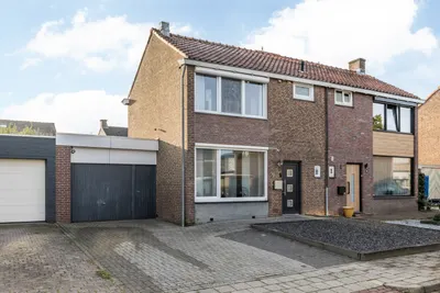 Acaciastraat 9, 6438GN, Oirsbeek, Limburg