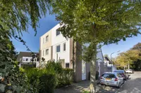 Van der Duyn van Maasdamstraat 2, Haarlem
