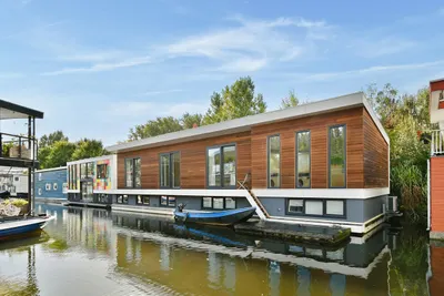 IJsbaanpad , 1076CW, Amsterdam, Noord-Holland