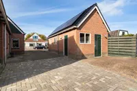 Hegebuorren 6, Stiens