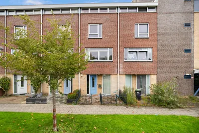Van Ewijckstraat 28, 3317AS, Dordrecht, Zuid-Holland