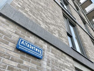 Alfabetweg , 2321LB, Leiden, Zuid-Holland